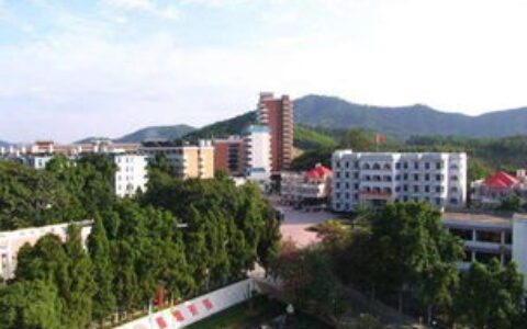 二本的金融大学有哪些？这些院校的金融专业值得报考吗？