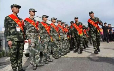 当兵和上大学，哪个是更好的青春选择？