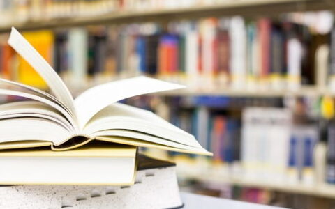 大学四年，到底要修多少学分才能毕业？一个数字背后，是你不知道的大学生存法则