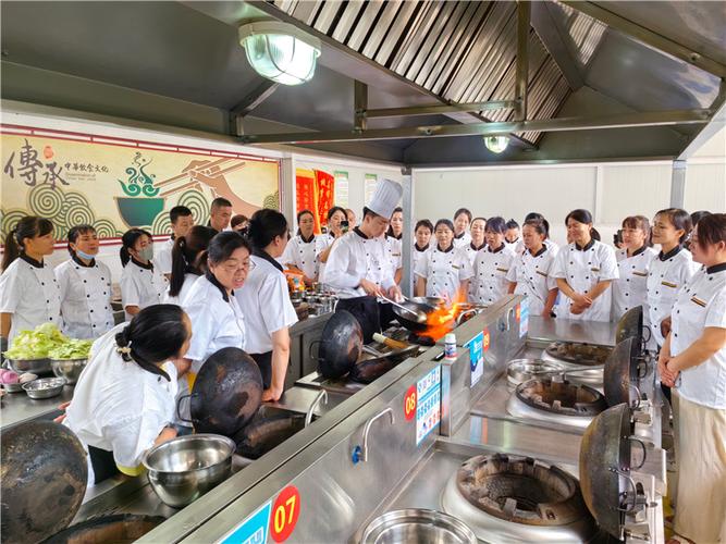 泸州厨师培训学校