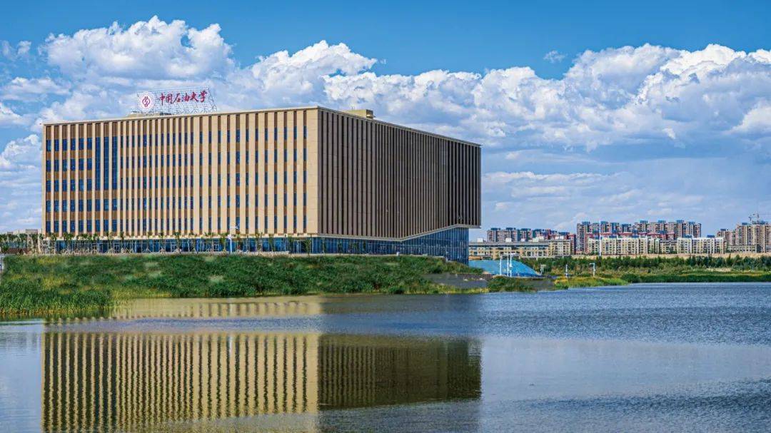 中国石油大学（北京）克拉玛依校区教务管理信息系统：jw.cupk.edu.cn/