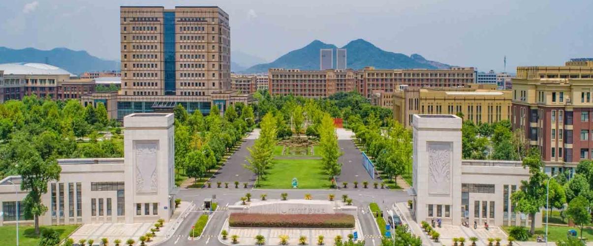 浙江农林大学暨阳学院教务部：jwb.zjyc.edu.cn/